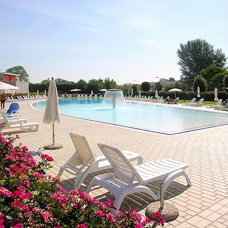 Bosco Dell'Impero Nettuno Apartment Bibione Exterior photo